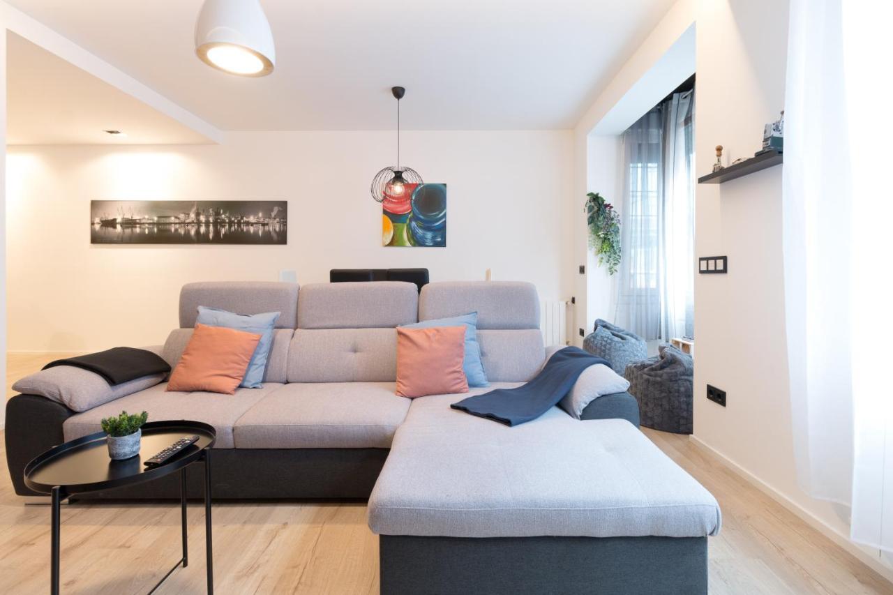 Moyua Luxe By Staynnapartments บิลเบา ภายนอก รูปภาพ